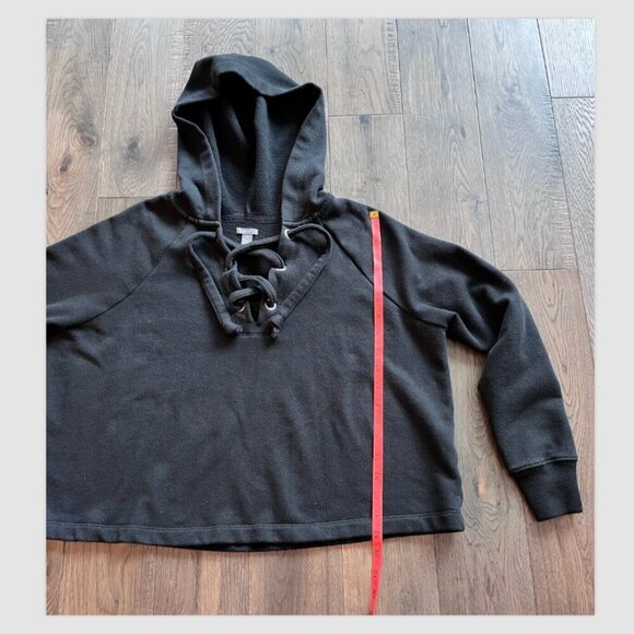 Aerie Oversized Slouchy Boxy Crop Lace-Up Hoodie Black Sweatshirt Size XS Active - Picture 5 of 7